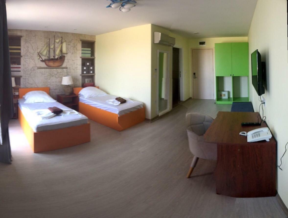Hotel Camp And Pool à Kranevo Extérieur photo